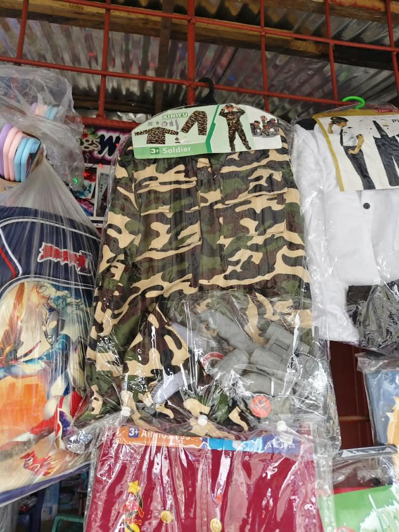 festive-birthday-hanging-garlands-foil-c-nbk-pty-035 Children's Camouflage Army Soldier Combat Costume Set with Gear - Image 1