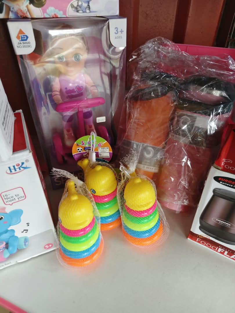 percussion-maracas-musical-shake-rattle-nbk-pty-040 Yellow Duck Tiered Stacking Rings Sensory Balance Tower - Image 1