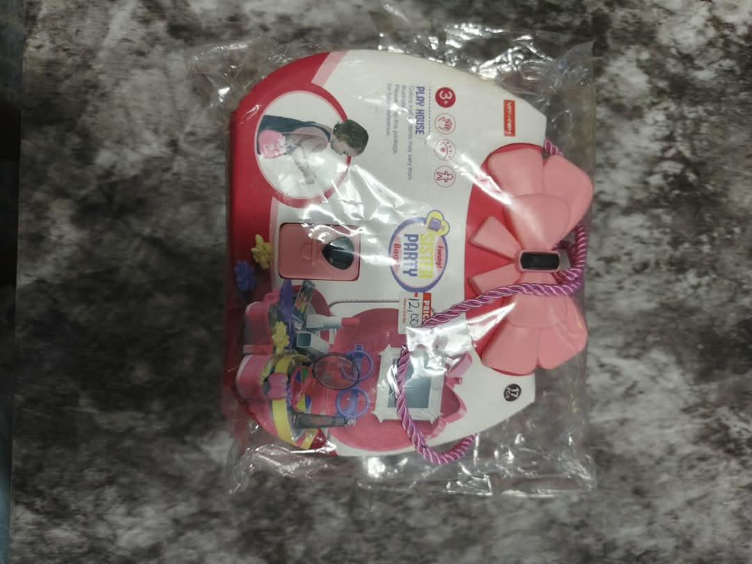 portable-little-doctor-nurse-medical-car-nbk-hou-021 Play House Sister Party Bow Handbag 17-Piece Beauty & Makeup Vanity Kit - Image 1