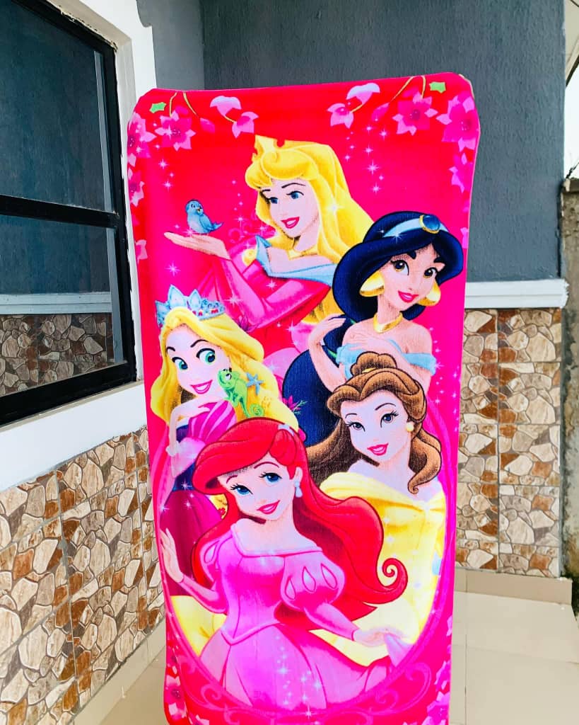 royal-princess-straw-water-bottle-with-s-nbk-bts-239 Royal Princess Straw Water Bottle with Shoulder Strap - Image 1